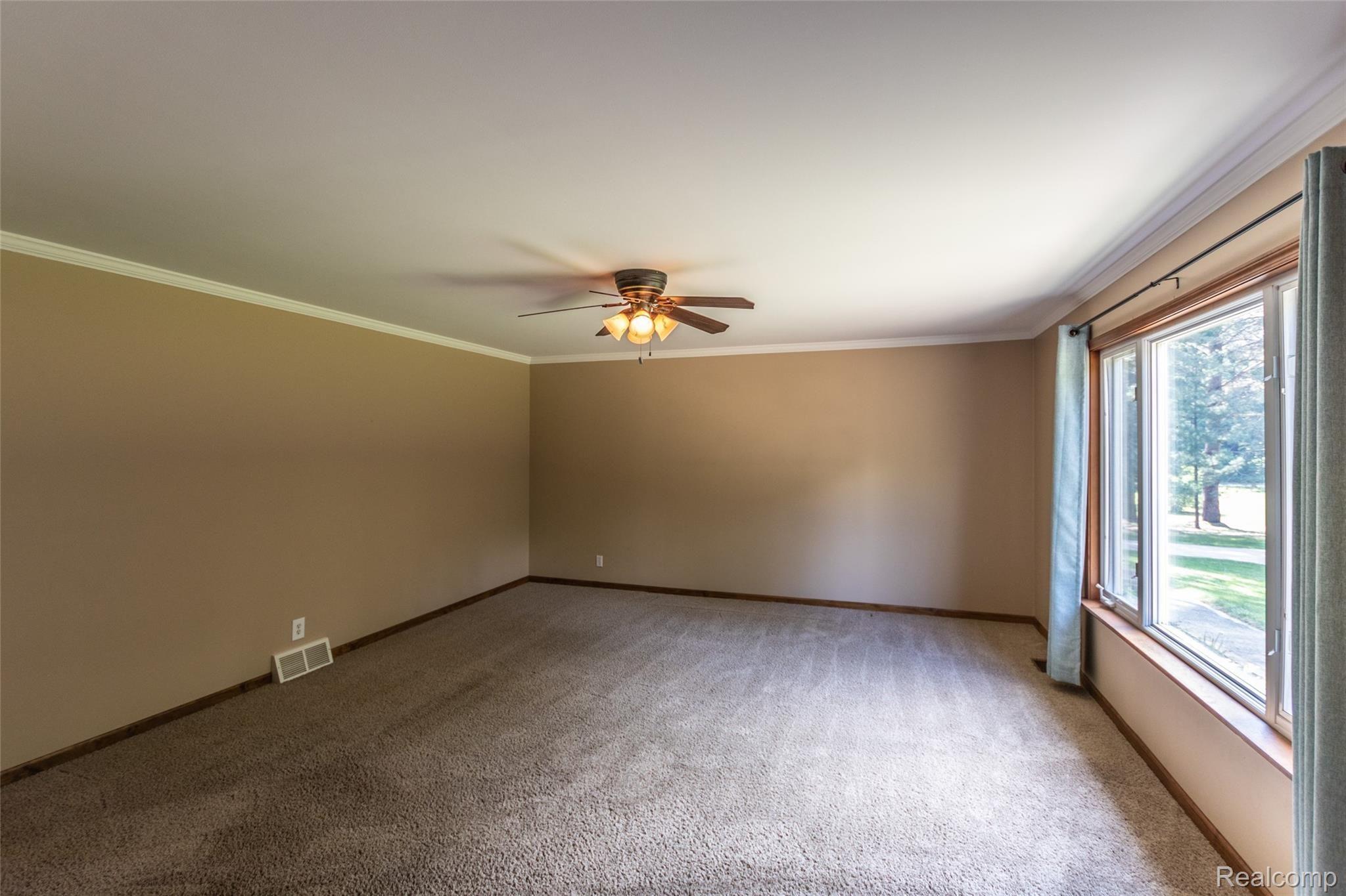 1500 East Rattalee Lake Road Holly, MI 48442 - Photo 13 of 62 20210611_1500 E Rattalee Lake Rd_016.jpg