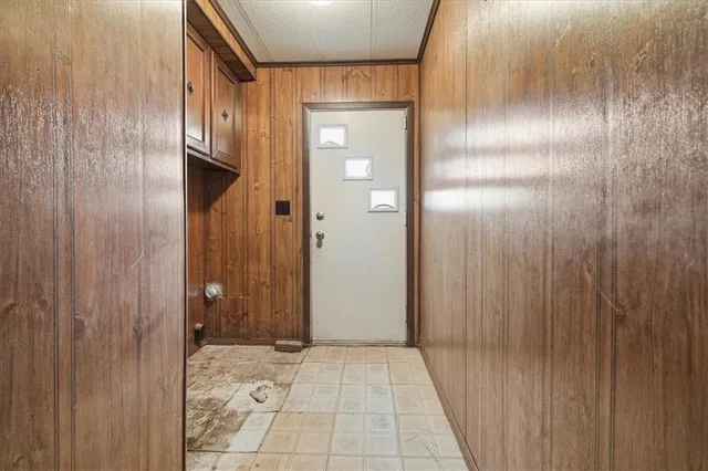 a view of a storage & utility room