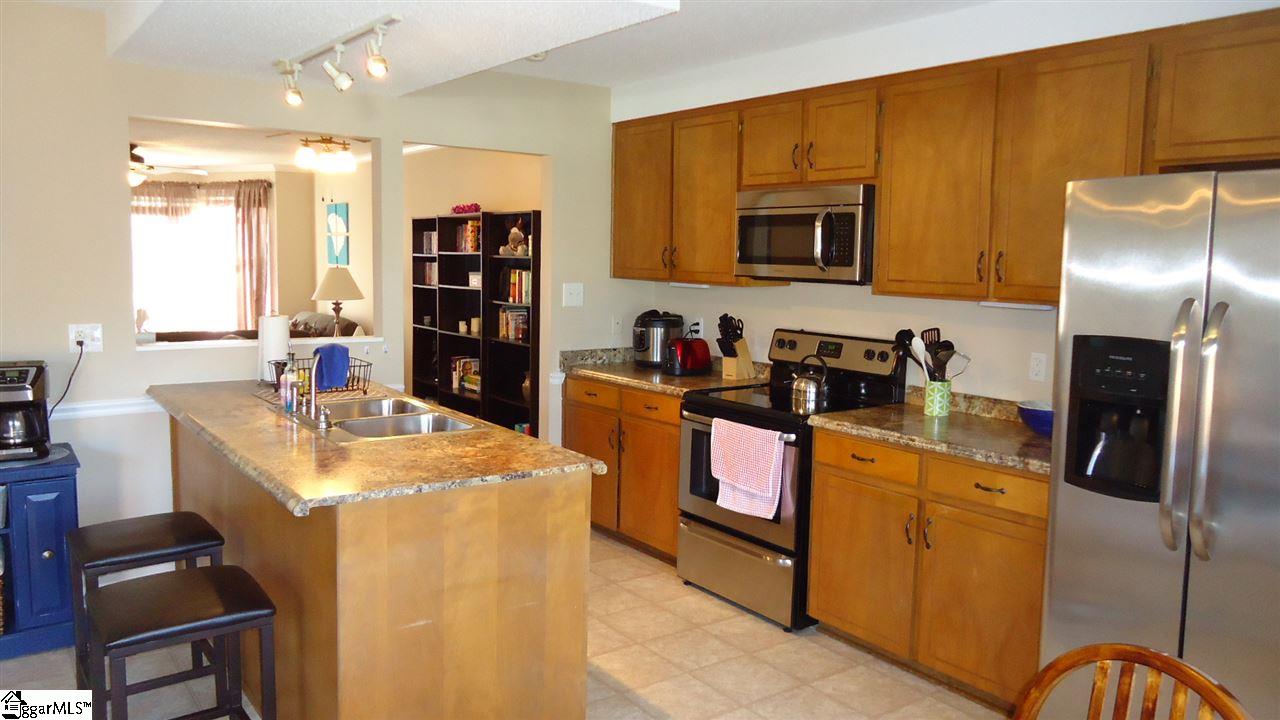 214 Old Towne Road Spartanburg, SC 29301 - Photo 3 of 27 Gallery Image 3