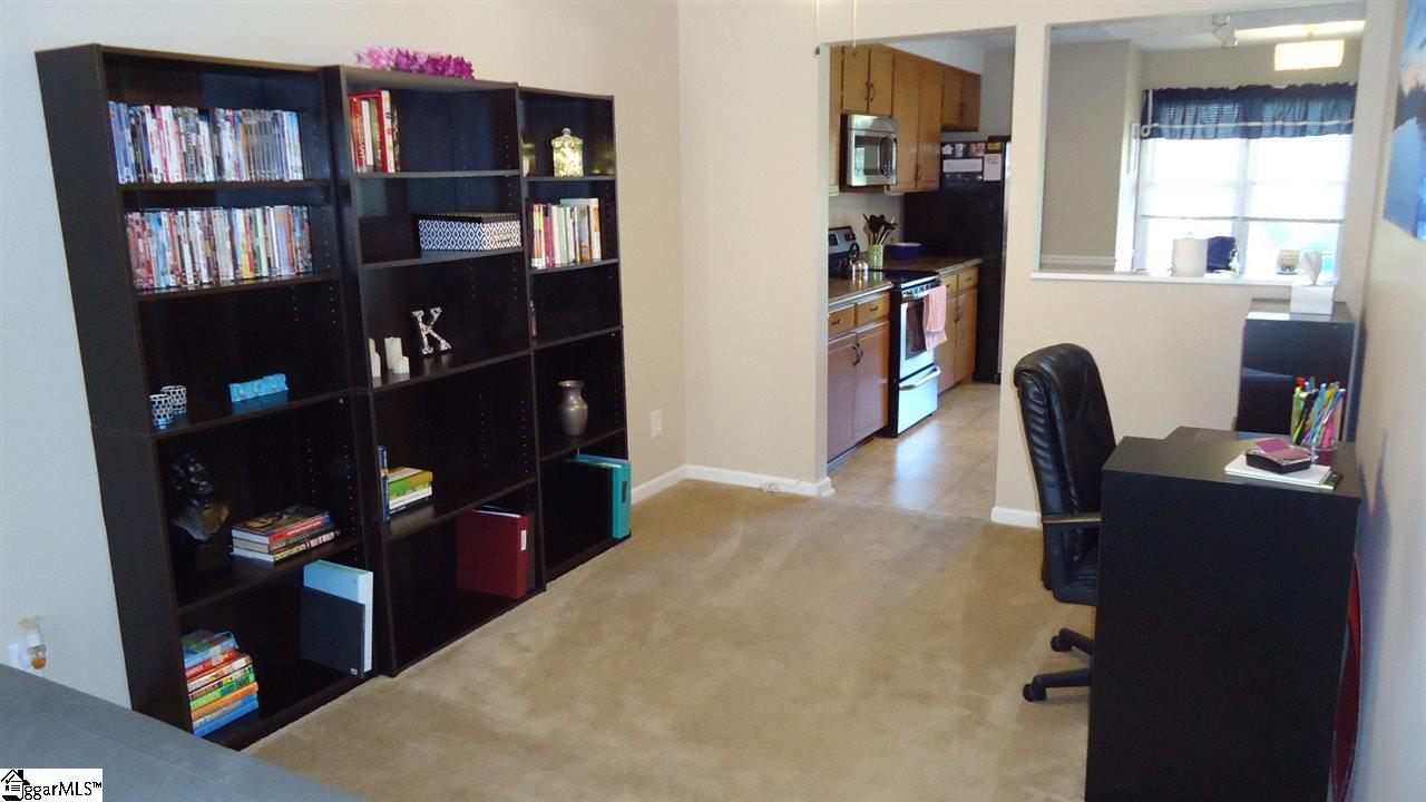 214 Old Towne Road Spartanburg, SC 29301 - Photo 7 of 27 Gallery Image 7