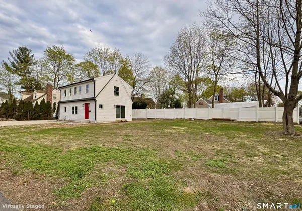 $3,500 | 6 Stevens Road, Clinton, CT 06413