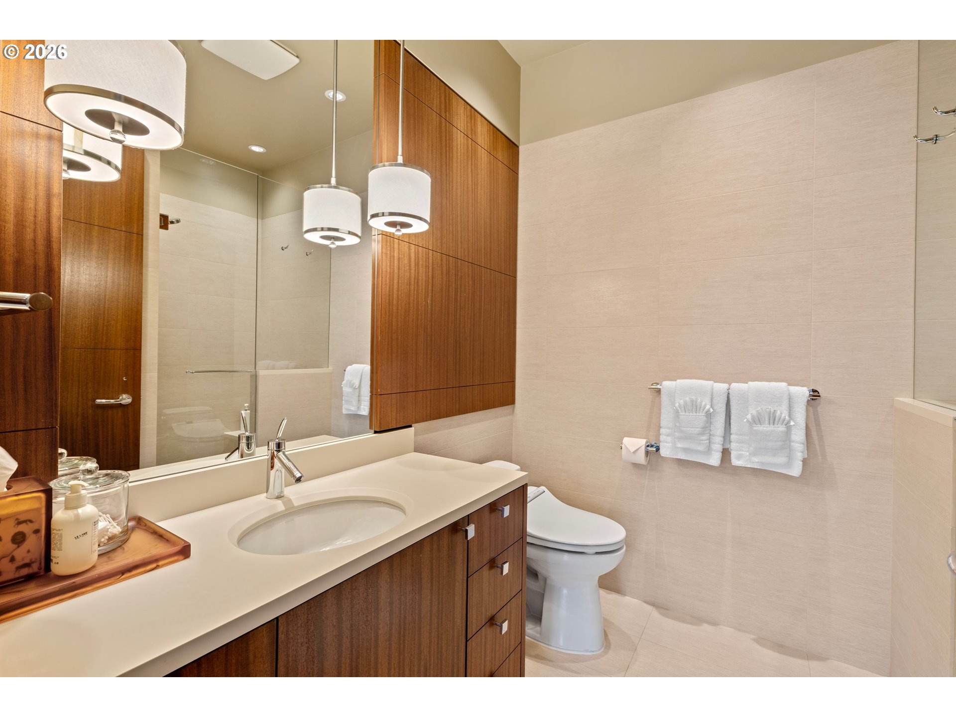 710 Northwest 13th Avenue, Unit PH2 Portland, OR 97209 - Photo 32 of 40