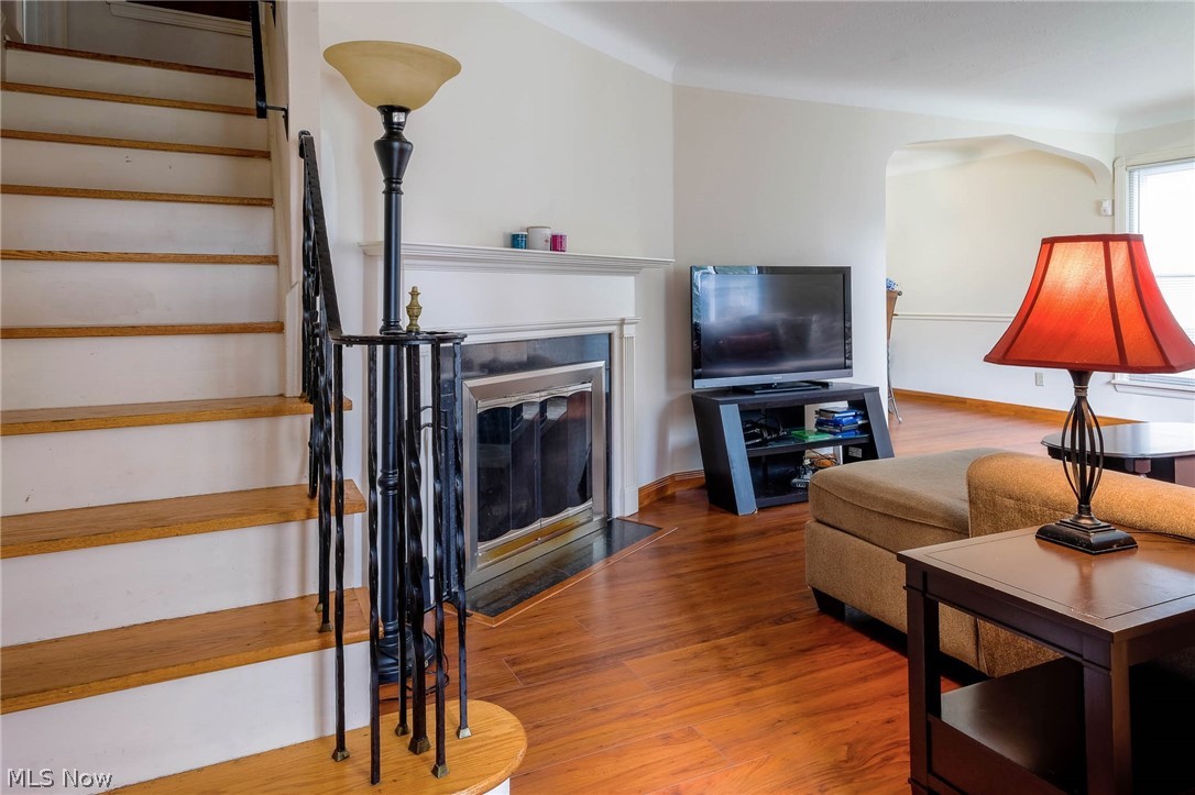 4305 Neville Road Cleveland, OH 44121 - Photo 3 of 13