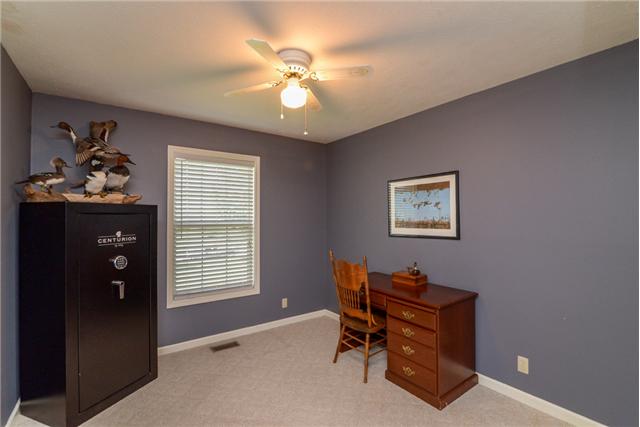 7945 Cedar Grove Road Cross Plains, TN 37049 - Photo 14 of 20 Guest bedroom