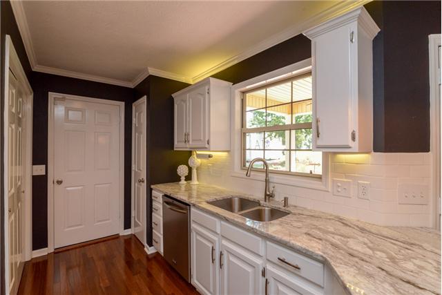 7945 Cedar Grove Road Cross Plains, TN 37049 - Photo 8 of 20 Stainless Appliances