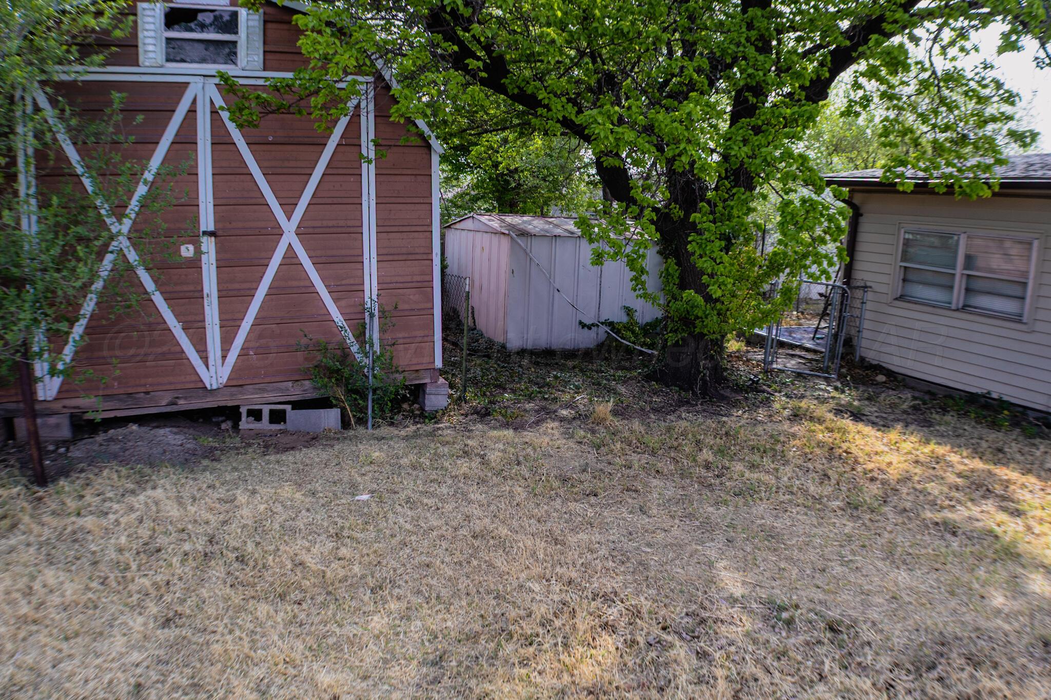 206 Maple Street Borger, TX 79007 - Photo 21 of 21 IMG_2870