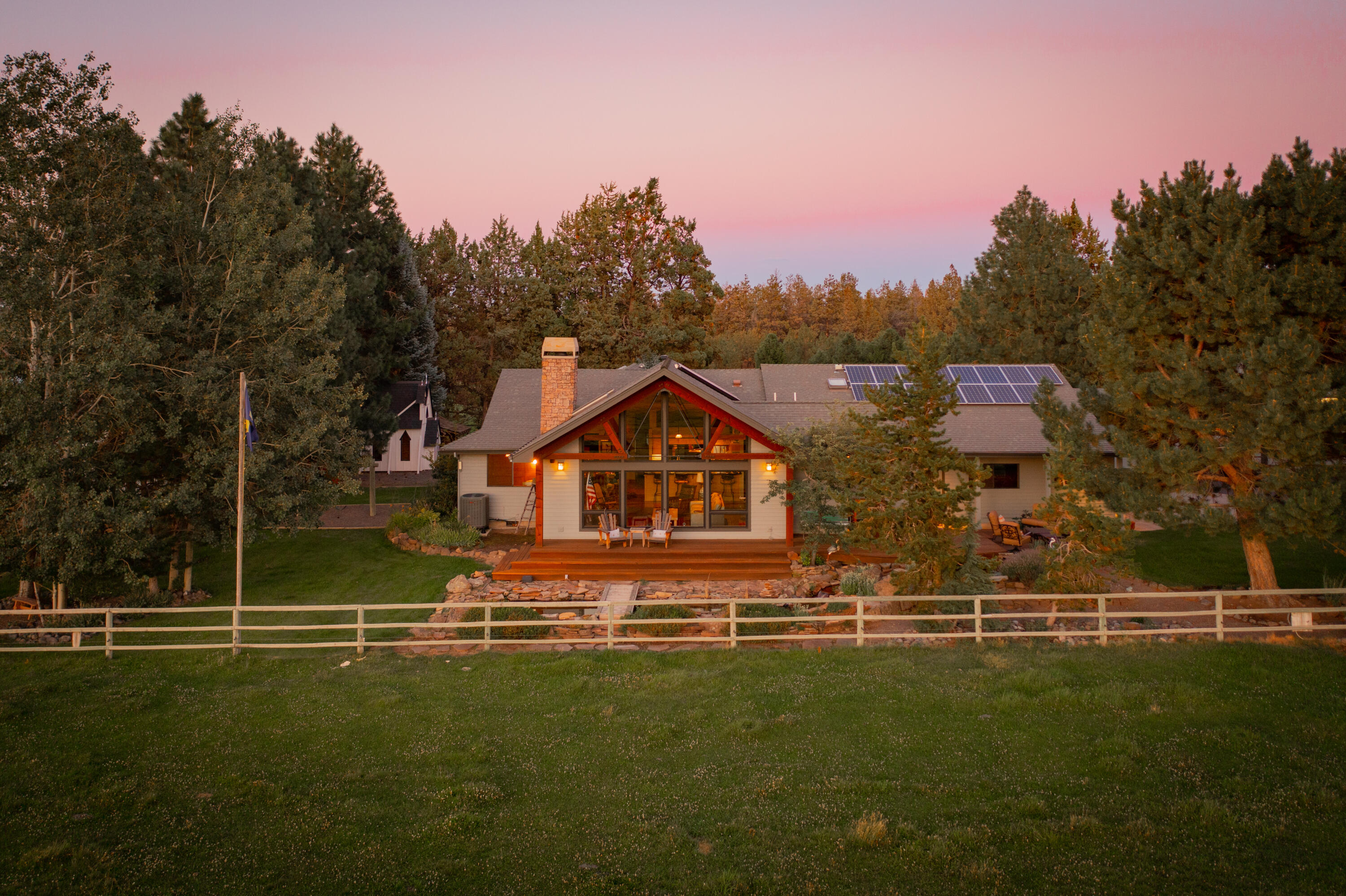 21621 Northeast Butler Market Road Bend, OR 97701 - Photo 74 of 79 142