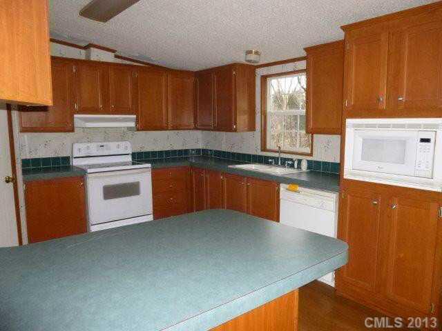 2471 Johnstown Road Crouse, NC 28033 - Photo 3 of 12 Gallery Image 3