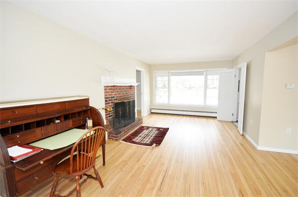 37 Nashoba Road Acton, MA 01720 - Photo 3 of 12 Gallery Image 3