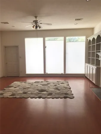 $2,750 | 2429 Chantilly Lane, Conroe, TX 77384