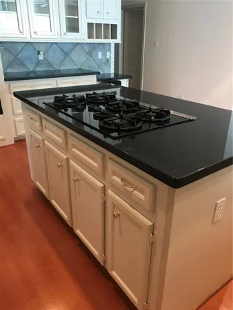 $2,750 | 2429 Chantilly Lane, Conroe, TX 77384