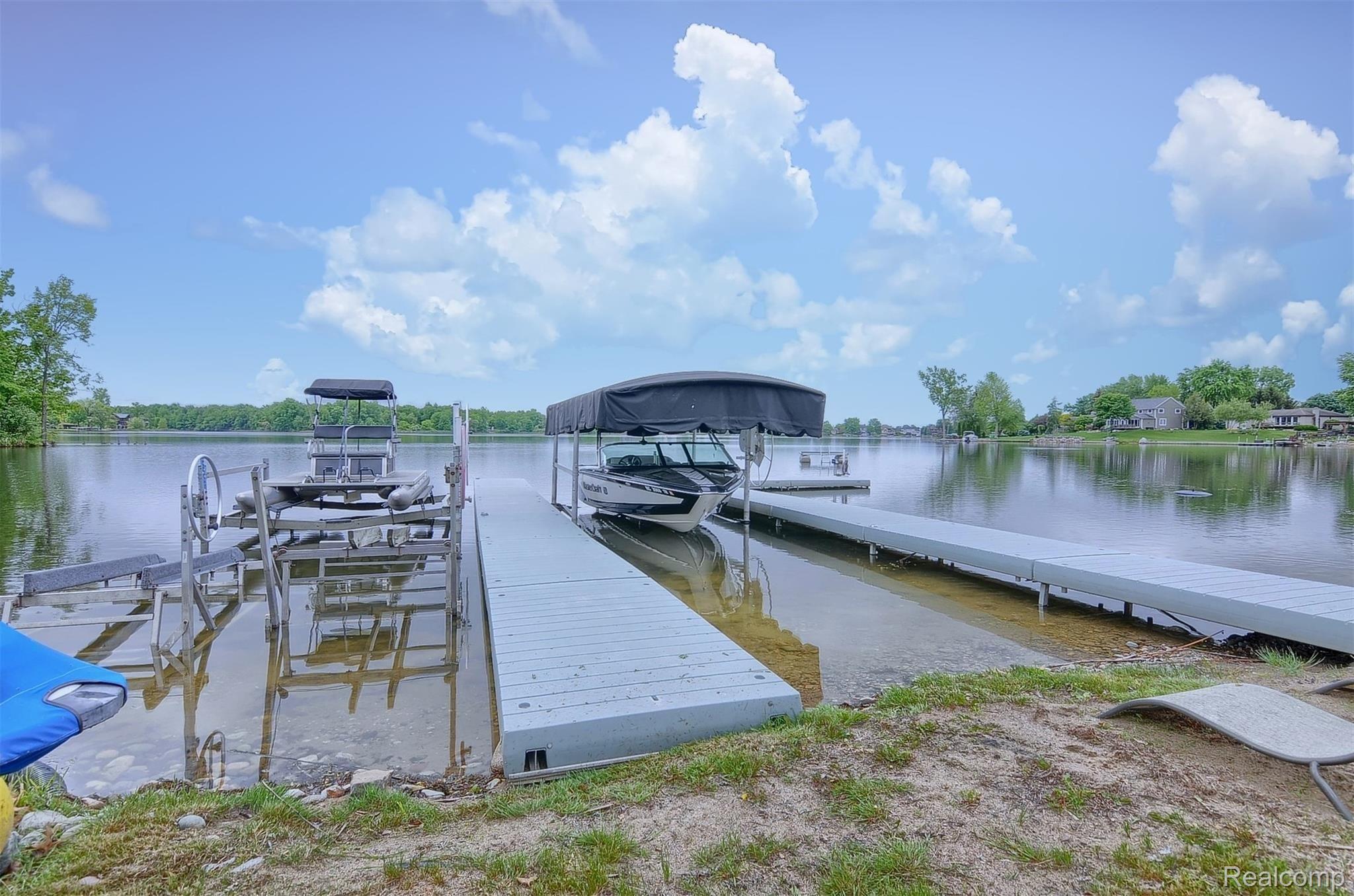 8311 Waumegah Road Clarkston, MI 48348 - Photo 55 of 61 59-Lakeview.jpg