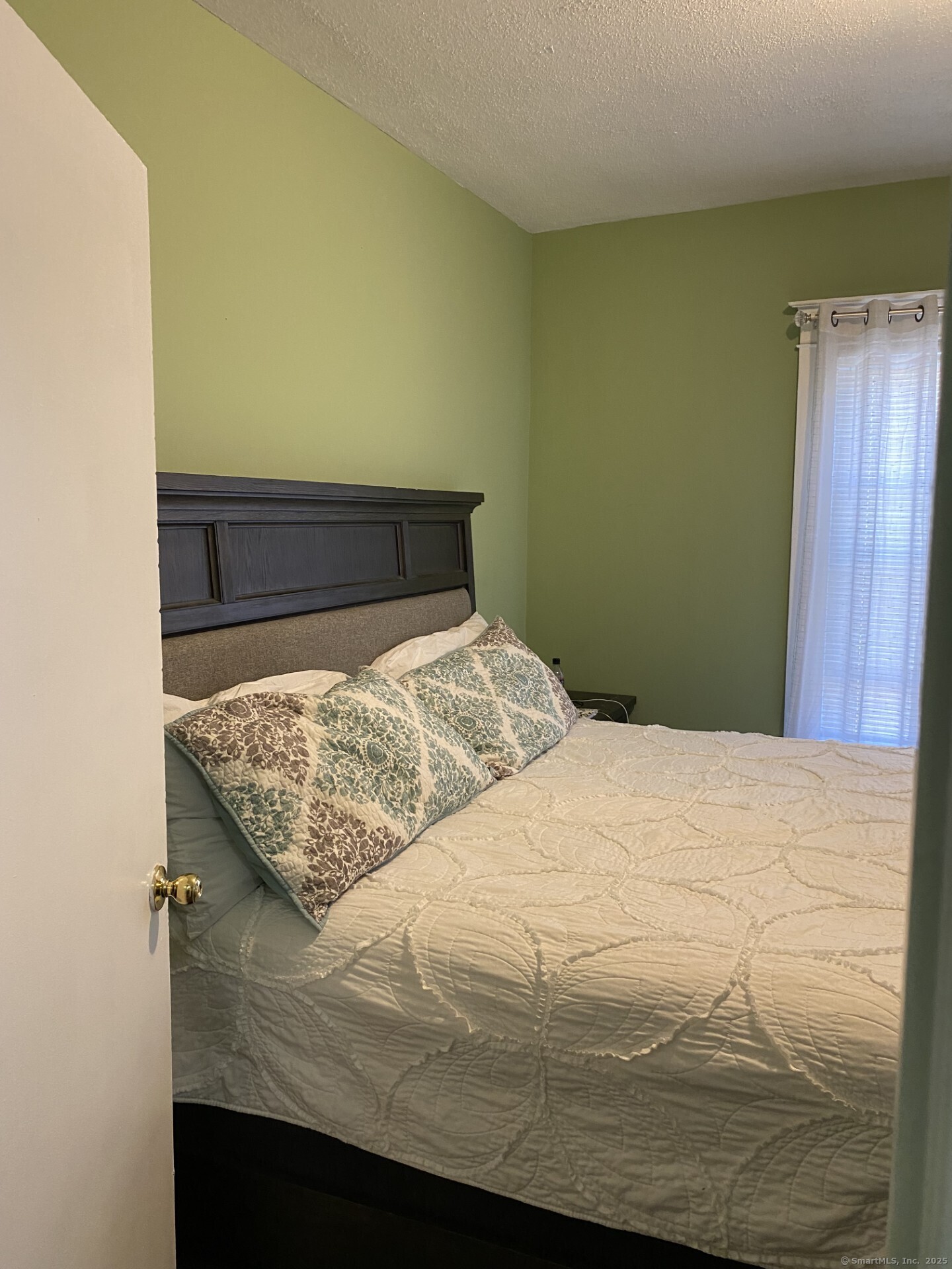 25 May Street Hartford, CT 06105 - Photo 13 of 24