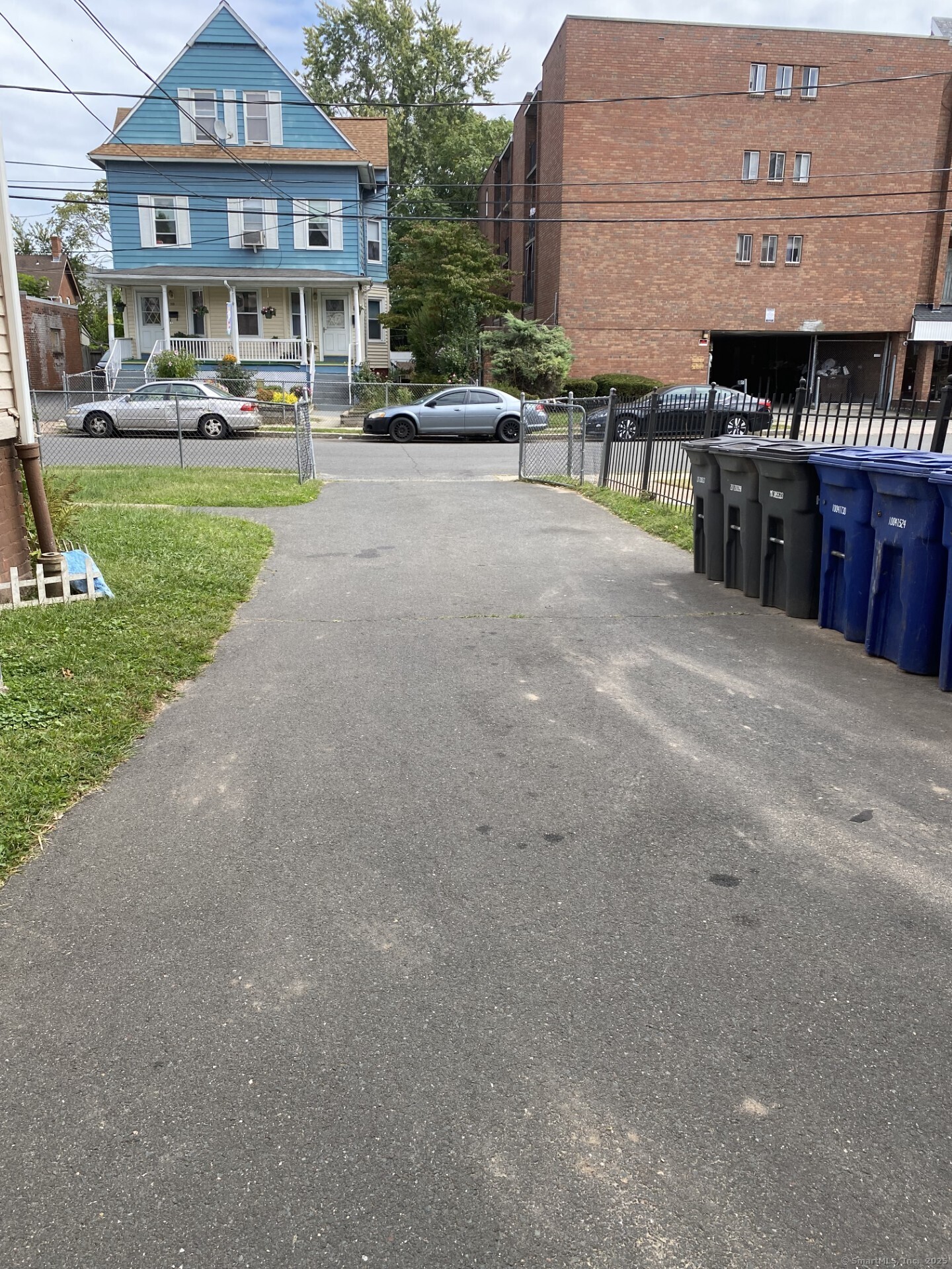 25 May Street Hartford, CT 06105 - Photo 4 of 24