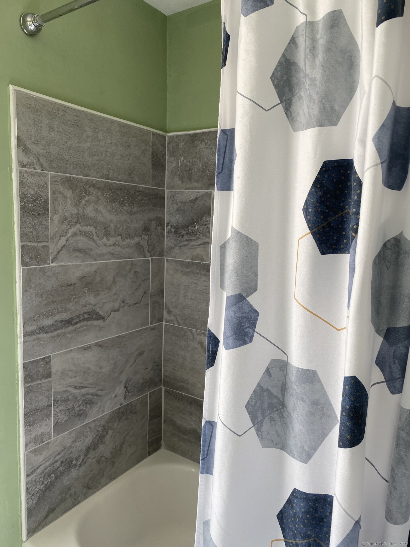 25 May Street Hartford, CT 06105 - Photo 8 of 24