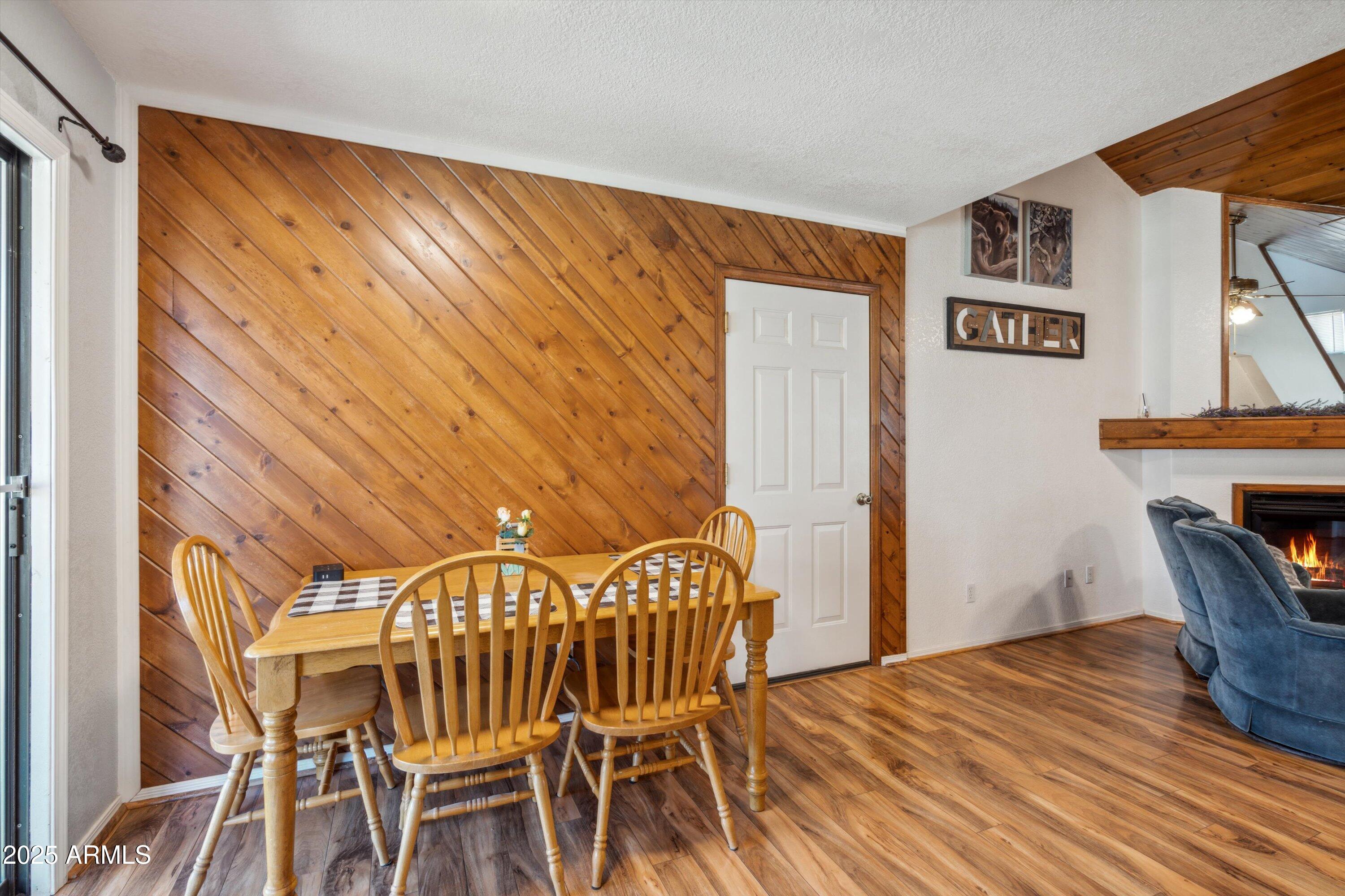 9055 Juniper Road Strawberry, AZ 85544 - Photo 8 of 42 10-Dining Area