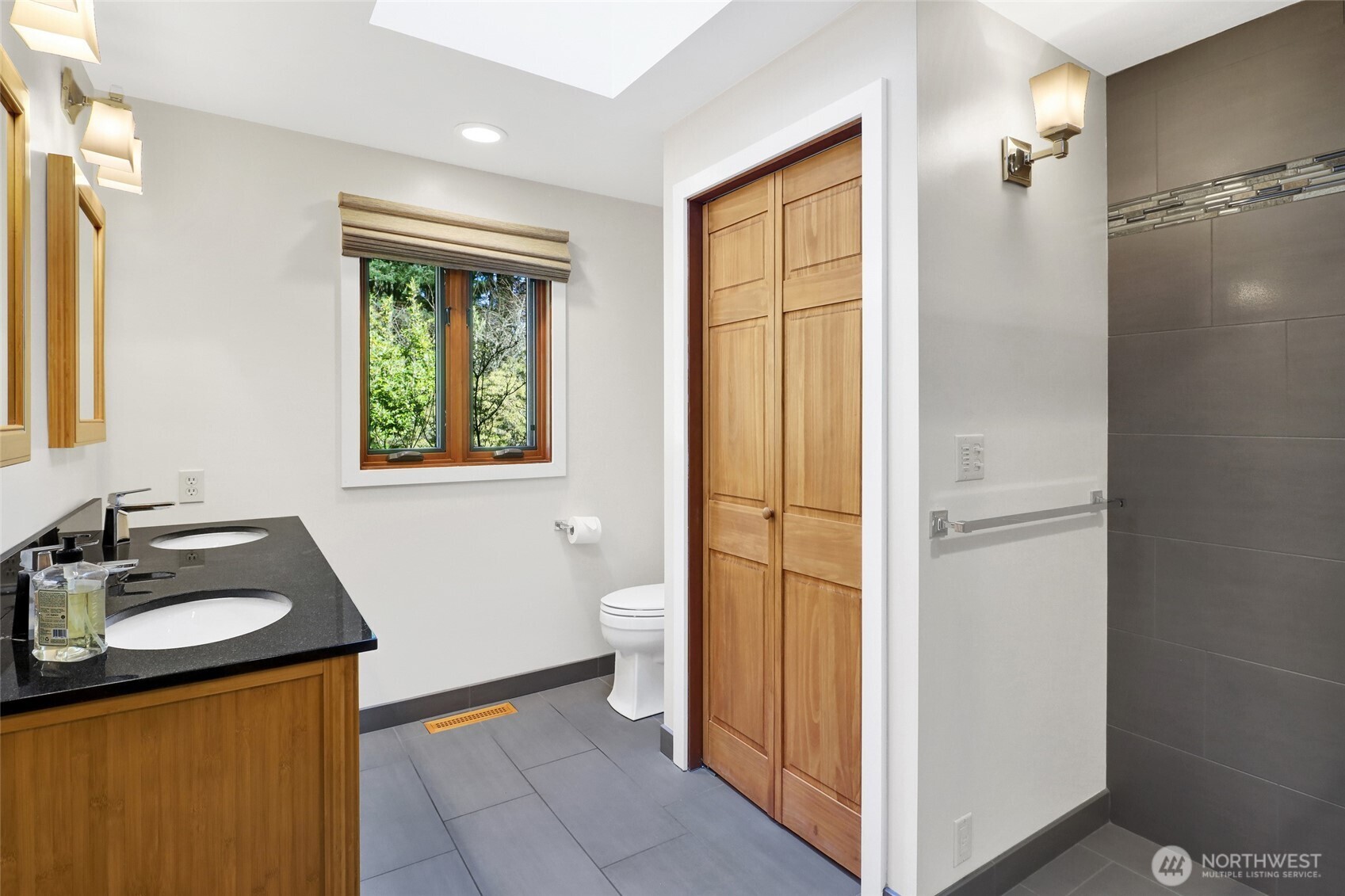 911 Coronado Avenue Bellingham, WA 98229 - Photo 20 of 40