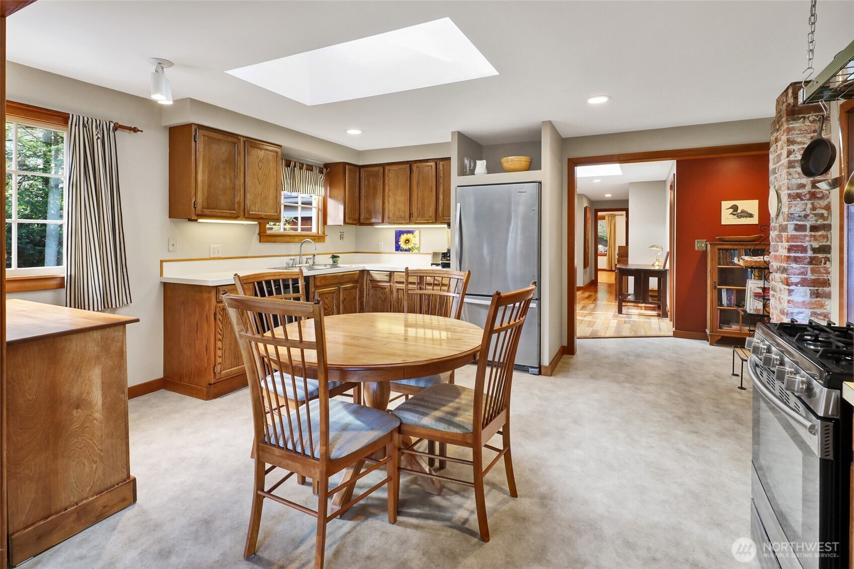 911 Coronado Avenue Bellingham, WA 98229 - Photo 6 of 40