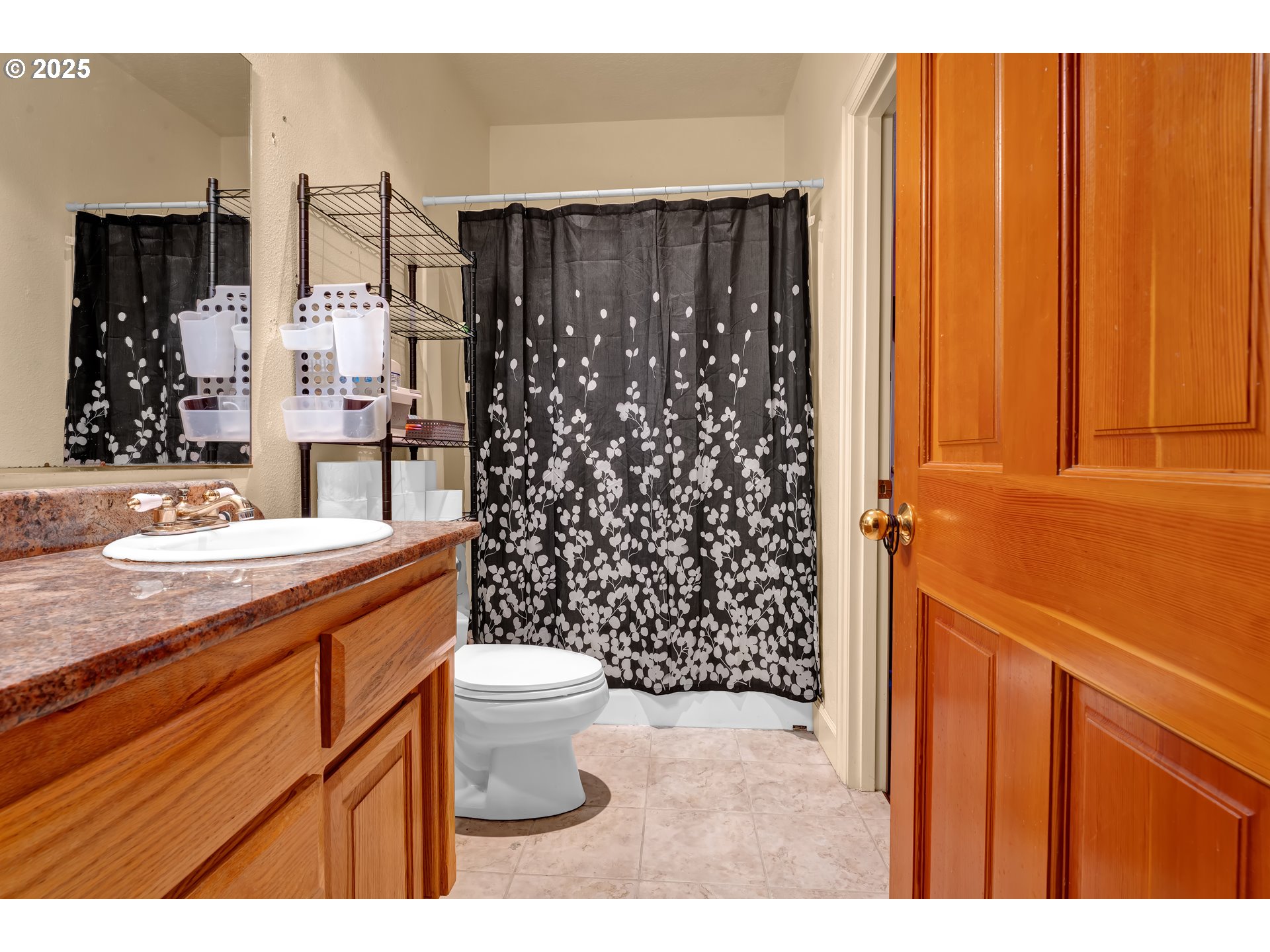 33530 Molitor Ranch Road Cottage Grove, OR 97424 - Photo 19 of 40 a bathroom with a sink toilet and shower