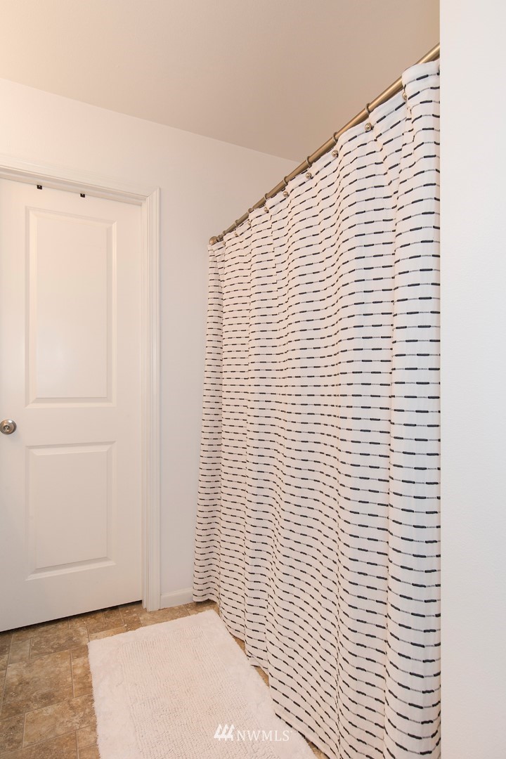 10625 Ross Road, Unit B Bothell, WA 98011 - Photo 14 of 24 Gallery Image 14