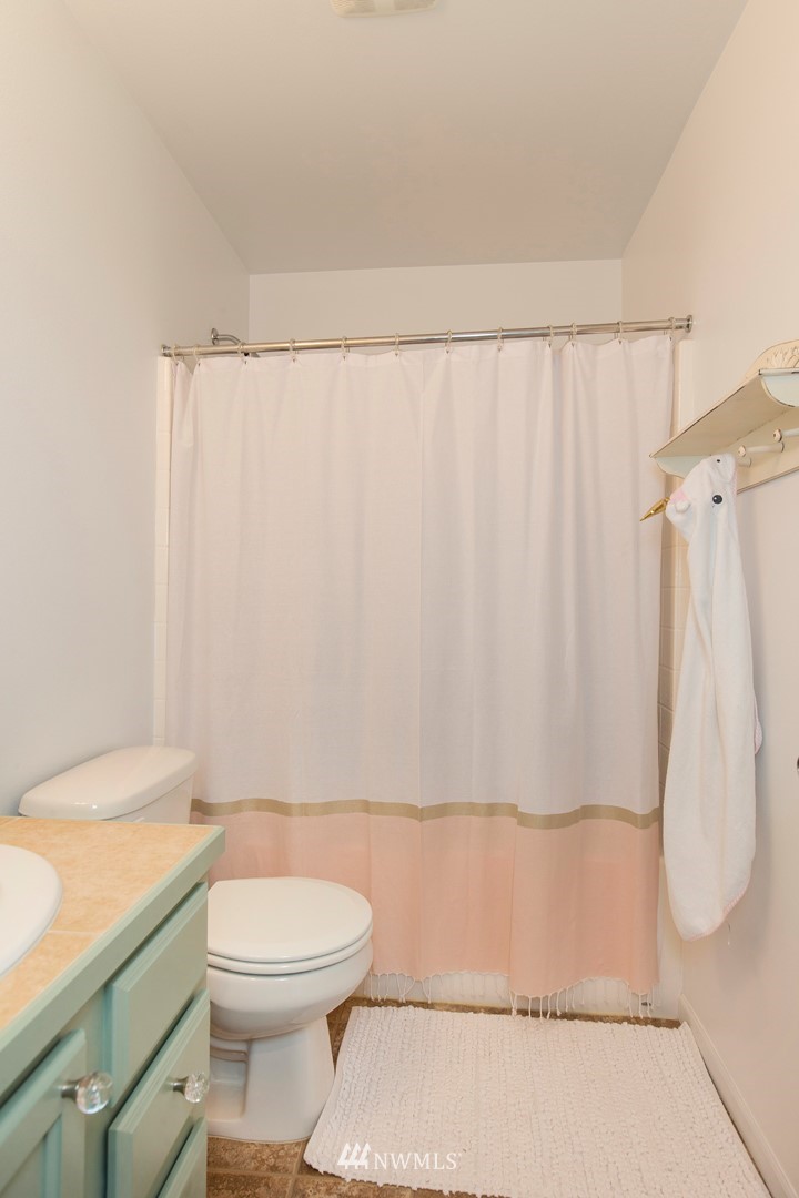 10625 Ross Road, Unit B Bothell, WA 98011 - Photo 17 of 24 Gallery Image 17