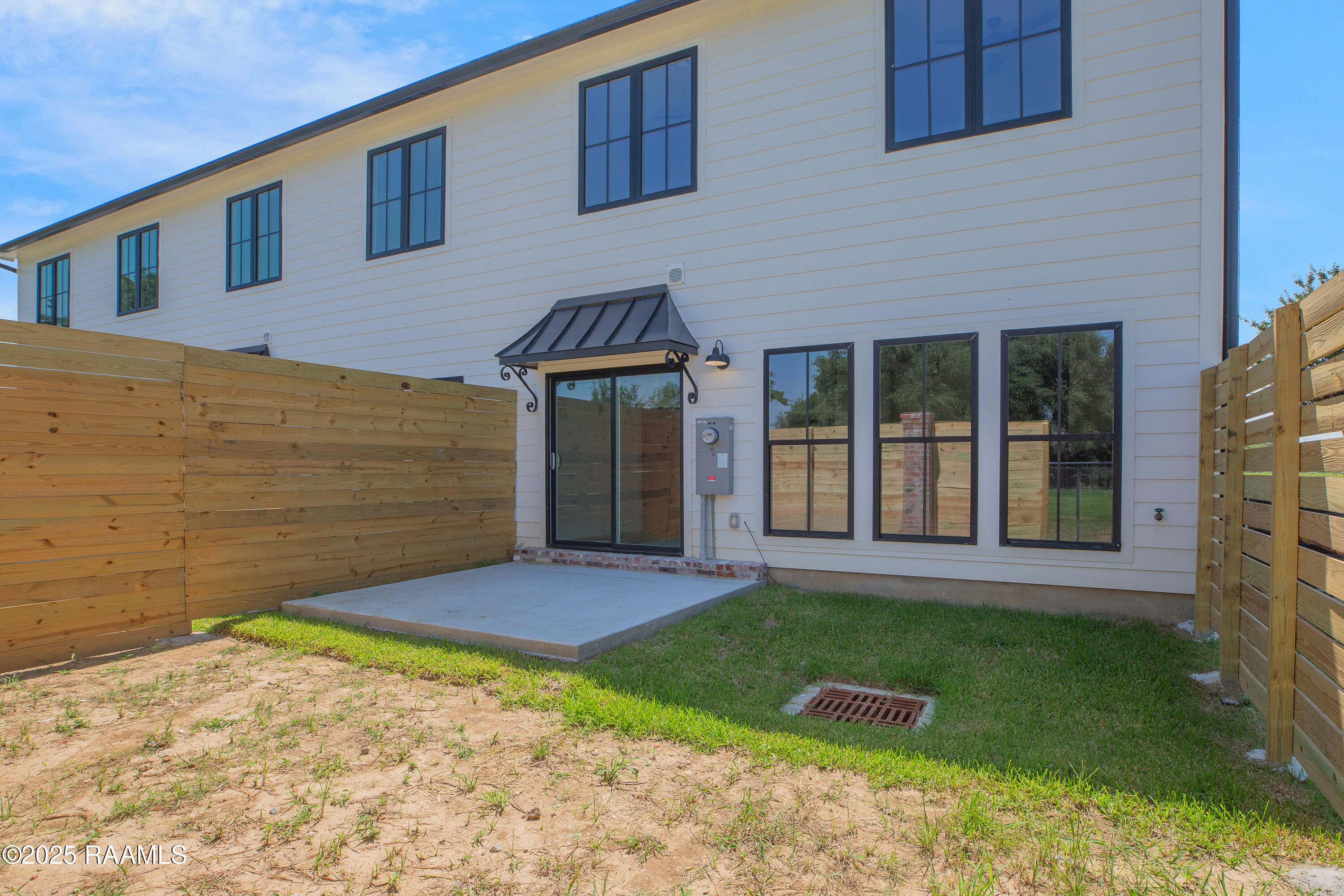 424 Eraste Landry Road Lafayette, LA 70506 - Photo 25 of 25 428 Eraste Landry -27