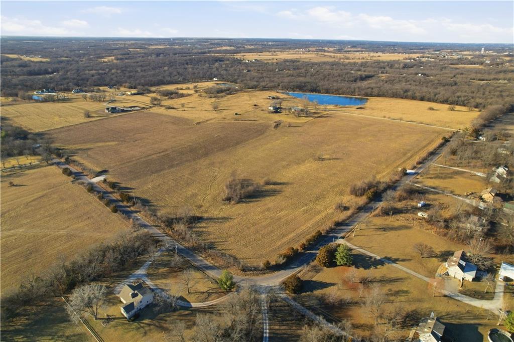 15204 South Stewart Road Lone Jack, MO 64070 - Photo 2 of 4