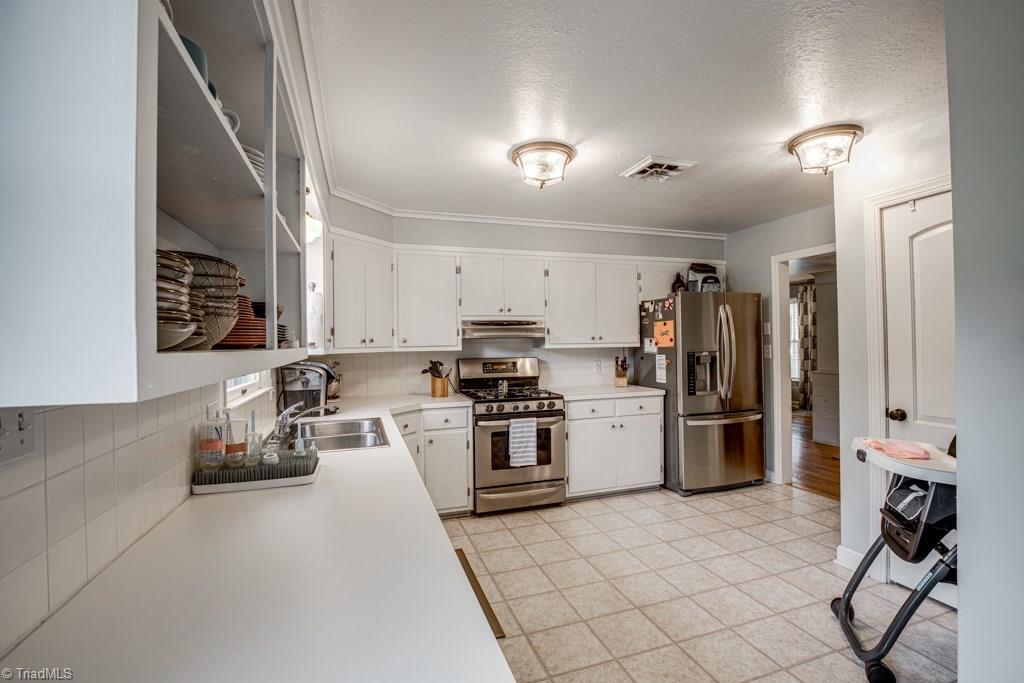 550 Barnes Road Winston-Salem, NC 27107 - Photo 11 of 26 Gallery Image 11