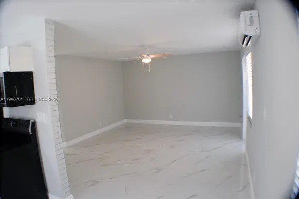 $2,450 | 622 Northeast 6th Street, Unit 2, Hallandale Beach, FL 33009