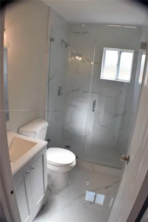 $2,450 | 622 Northeast 6th Street, Unit 2, Hallandale Beach, FL 33009