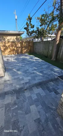 $2,450 | 622 Northeast 6th Street, Unit 2, Hallandale Beach, FL 33009