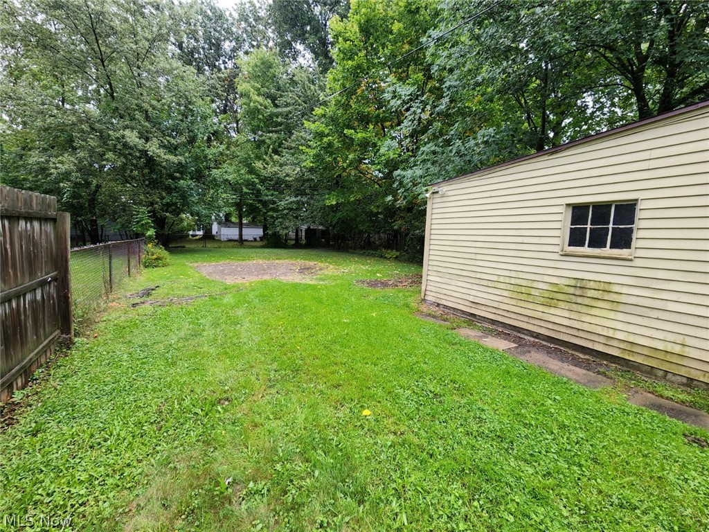 1333 Plainfield Road Cleveland, OH 44121 - Photo 20 of 23