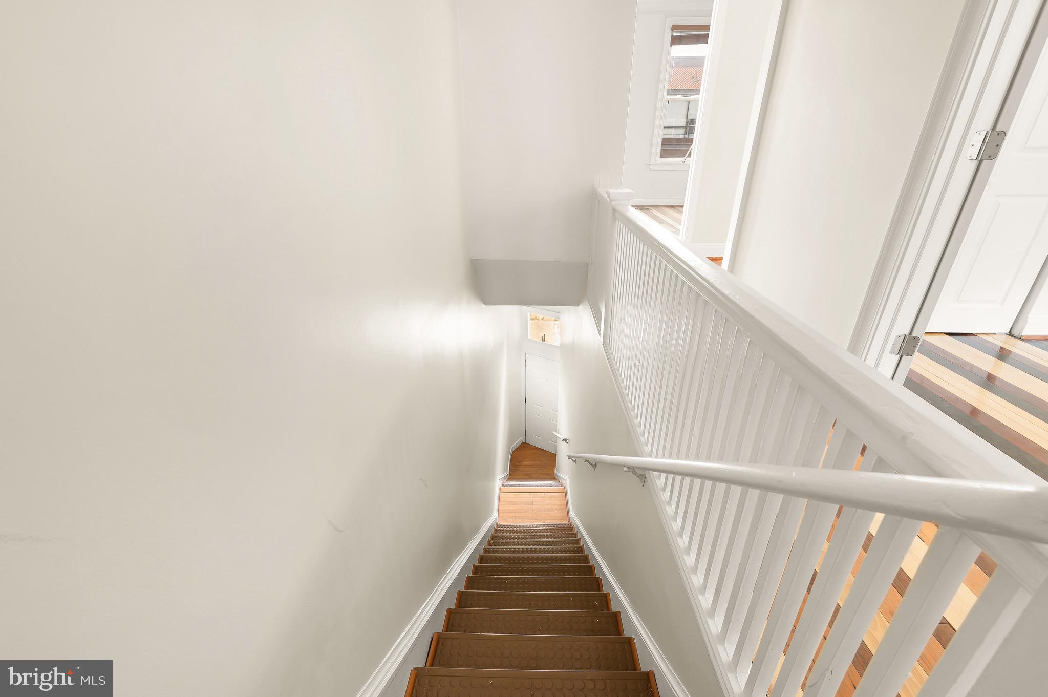 730 15th Street Southeast, Unit 2 Washington, DC 20003 - Photo 6 of 16 a view of entryway