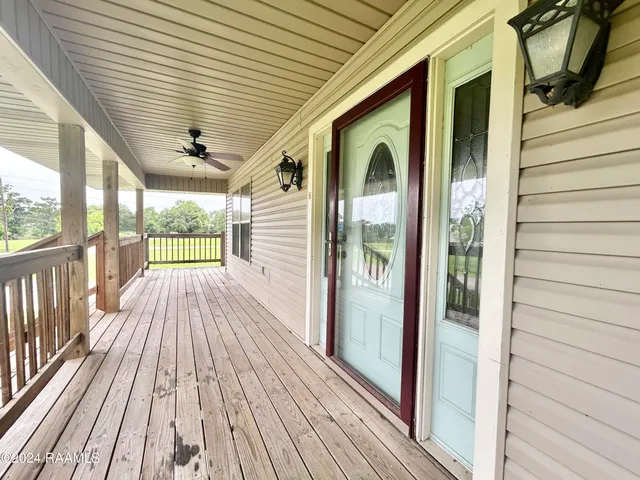 $189,900 | 7700 Lee Station Road, New Iberia, LA 70560