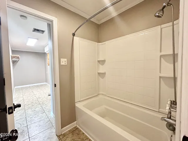 $189,900 | 7700 Lee Station Road, New Iberia, LA 70560