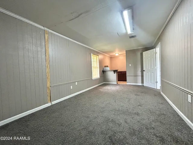 $189,900 | 7700 Lee Station Road, New Iberia, LA 70560