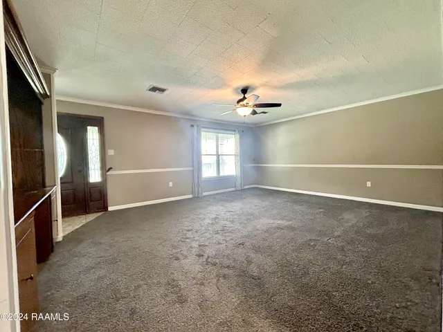 $189,900 | 7700 Lee Station Road, New Iberia, LA 70560