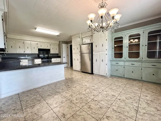 $189,900 | 7700 Lee Station Road, New Iberia, LA 70560