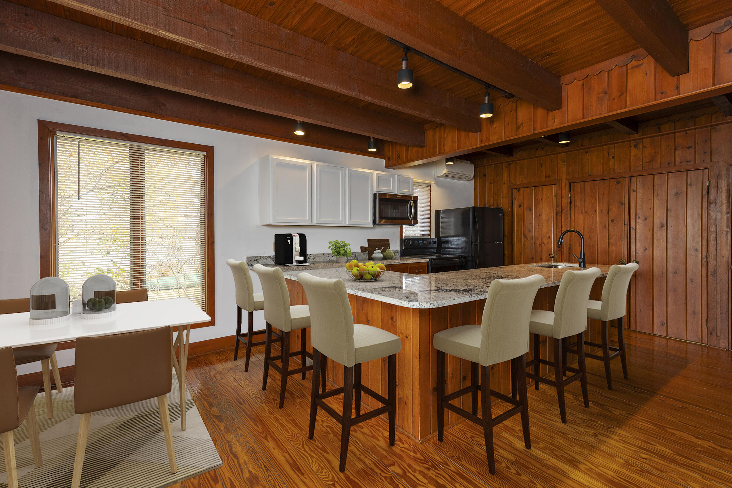 421 Milwaukee Avenue East Fort Atkinson, WI 53538 - Photo 11 of 81 17630365573_kitchen