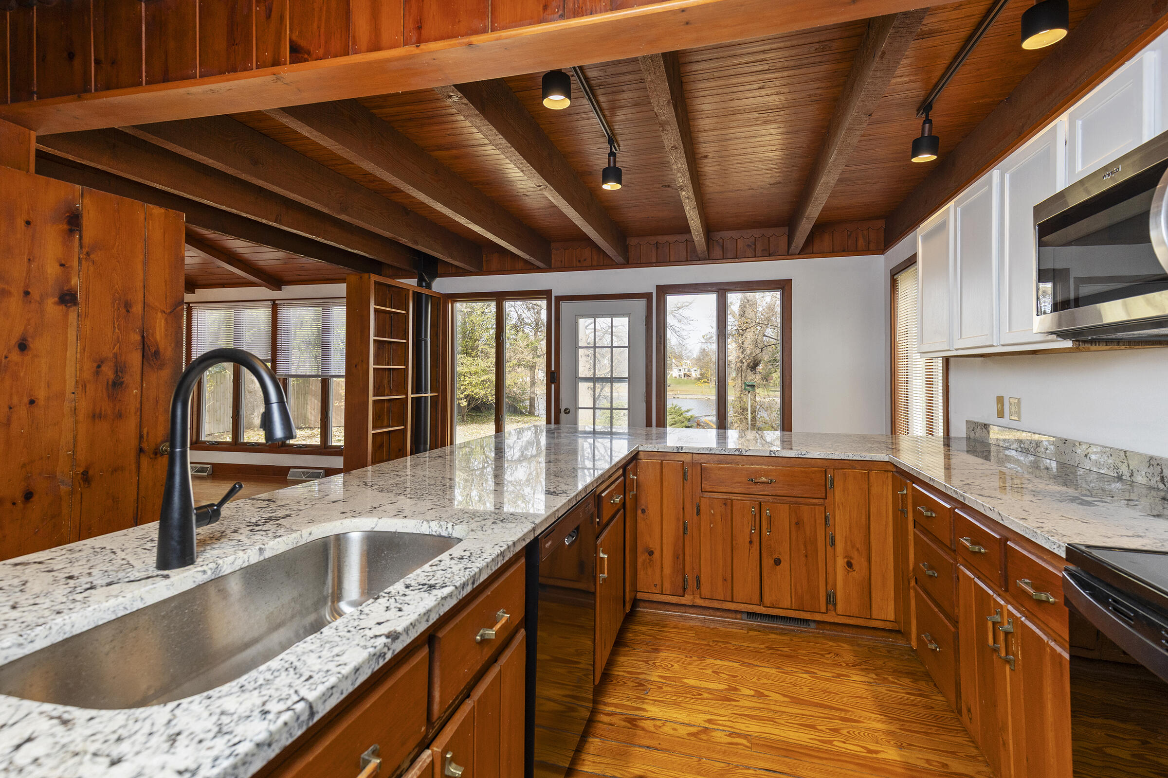 421 Milwaukee Avenue East Fort Atkinson, WI 53538 - Photo 14 of 81 421MilAve_031