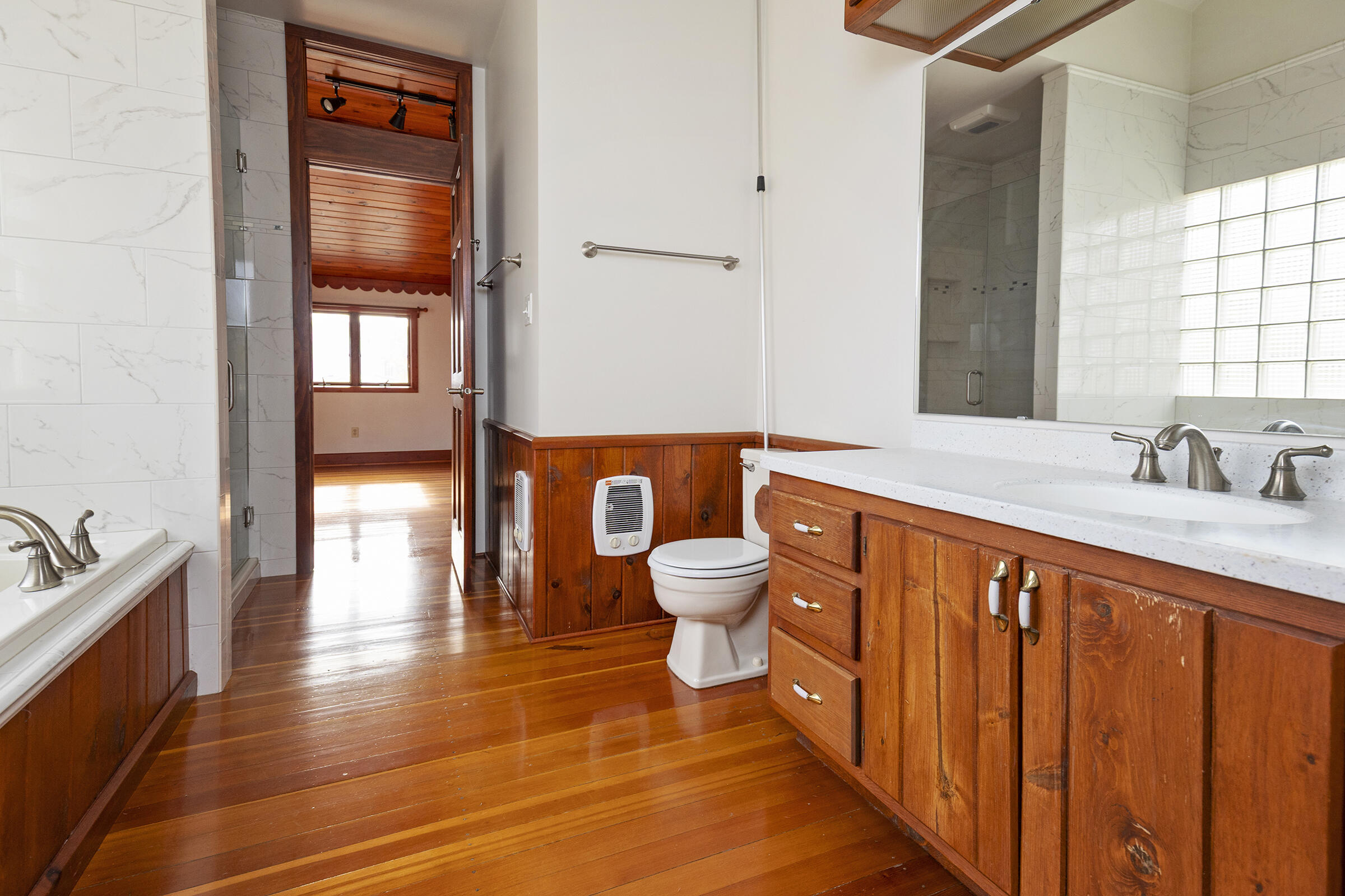 421 Milwaukee Avenue East Fort Atkinson, WI 53538 - Photo 24 of 81 421MilAve_039