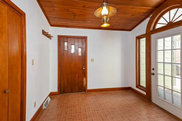 $645,000 | 421 Milwaukee Avenue East, Fort Atkinson, WI 53538