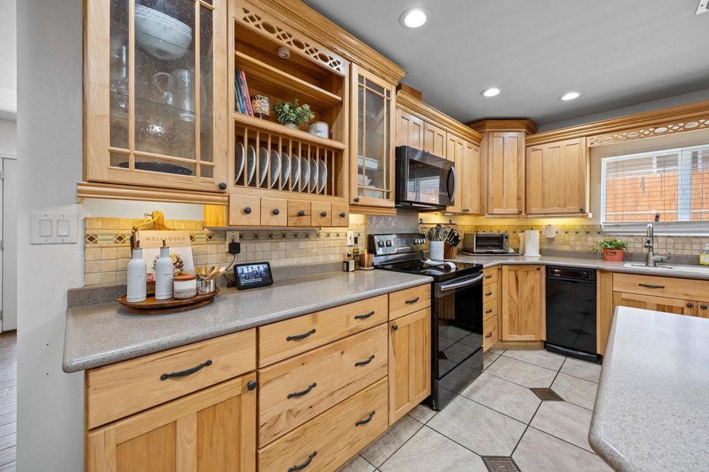 24376 Rutherford Road Ramona, CA 92065 - Photo 15 of 65