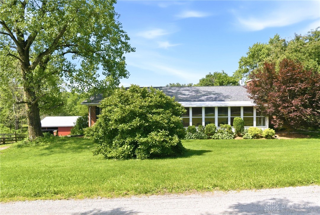 2395 Clark Run Road Xenia, OH 45385 - Photo 4 of 74