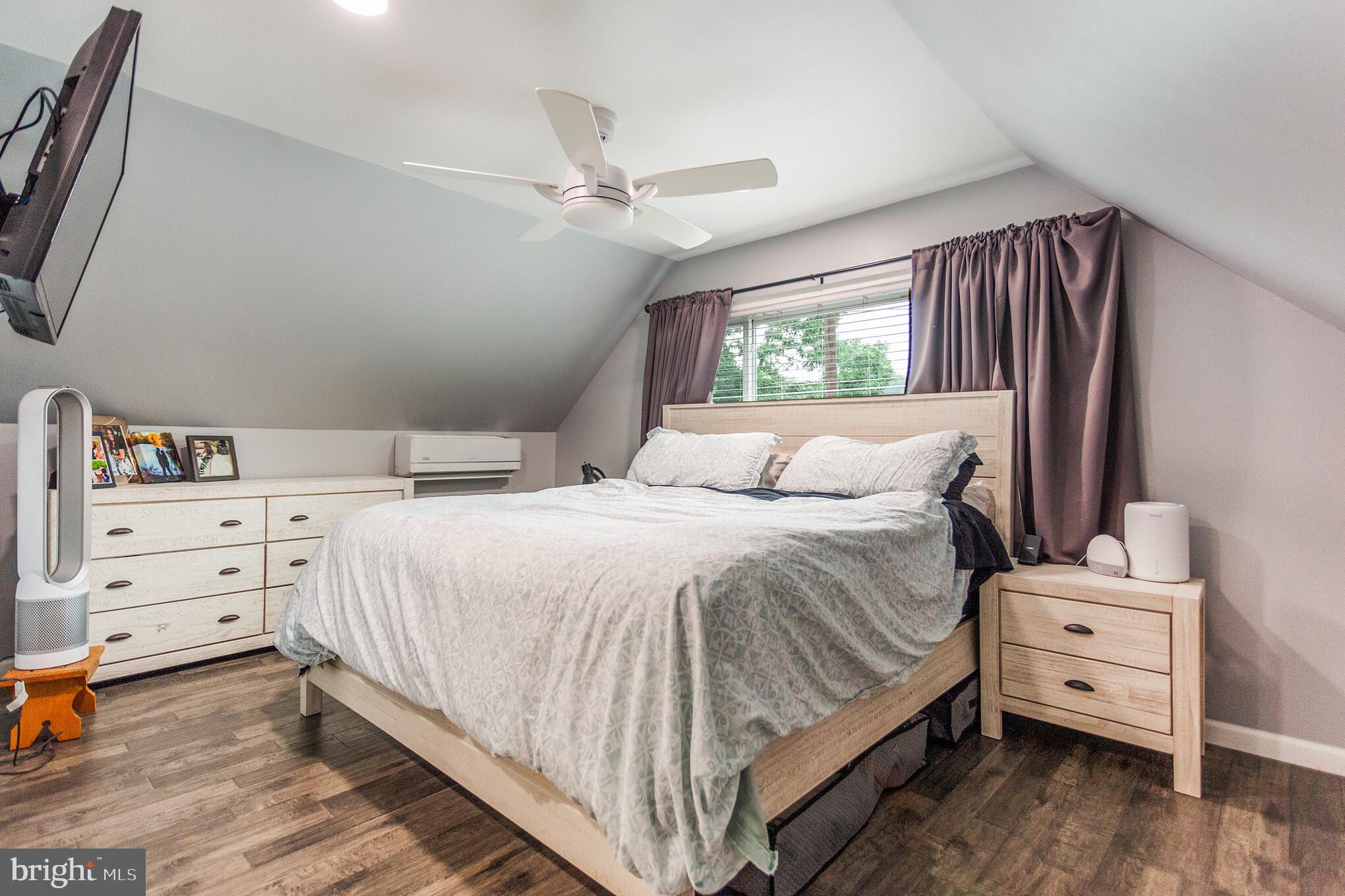 116 Plumtree Road Levittown, PA 19056 - Photo 12 of 26 Gallery Image 12