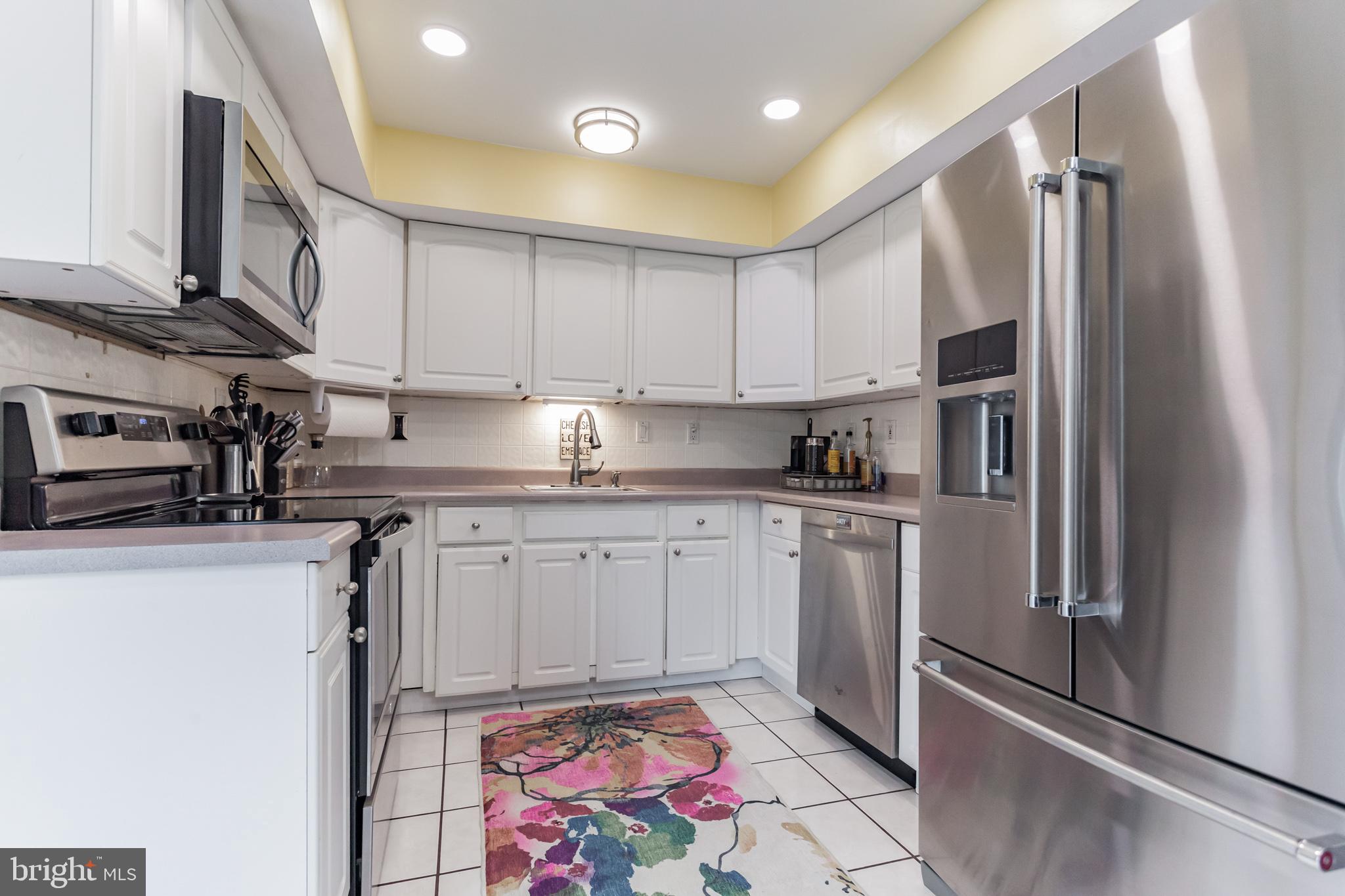 116 Plumtree Road Levittown, PA 19056 - Photo 7 of 26 Gallery Image 7