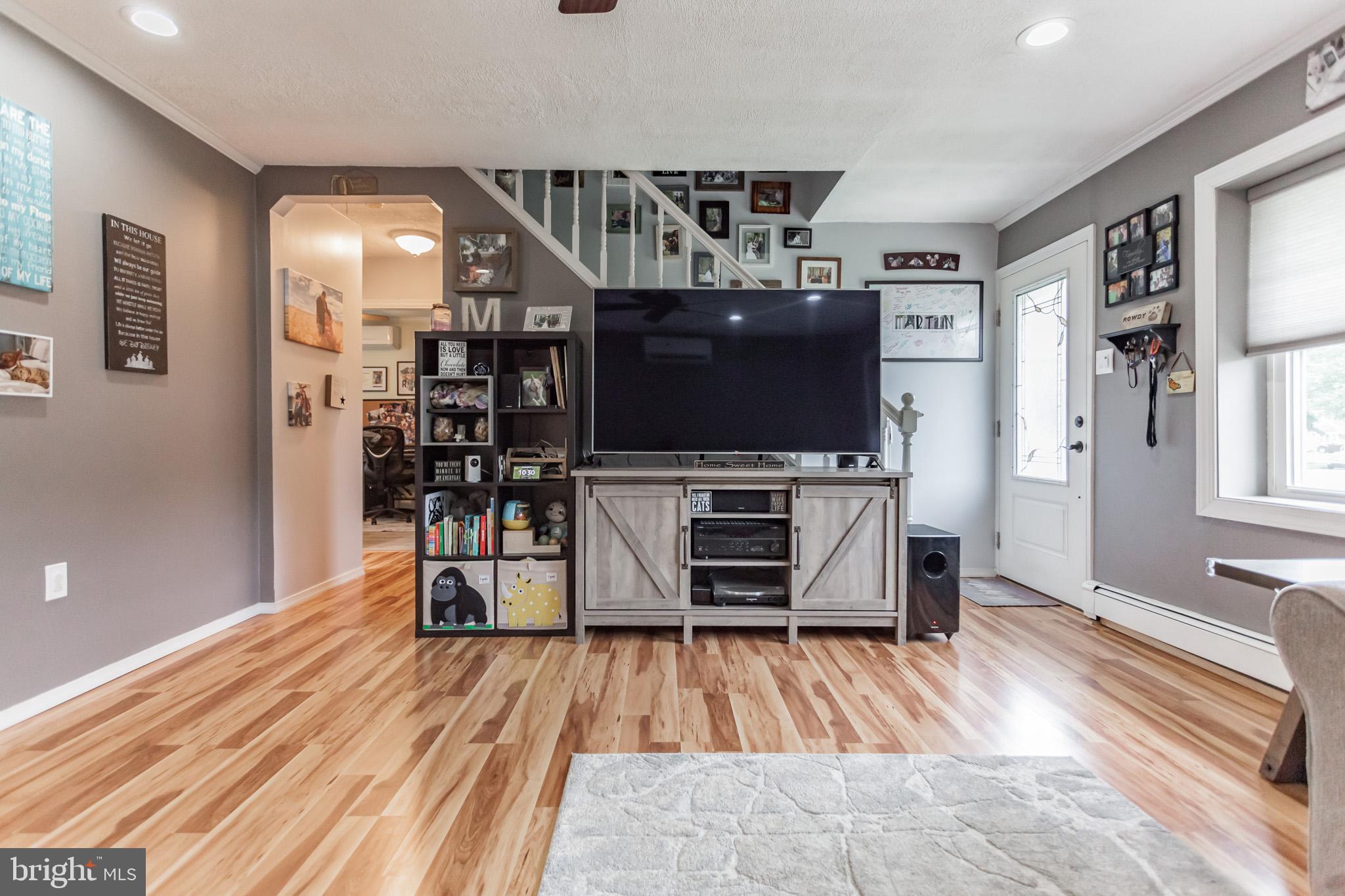 116 Plumtree Road Levittown, PA 19056 - Photo 10 of 26 Gallery Image 10