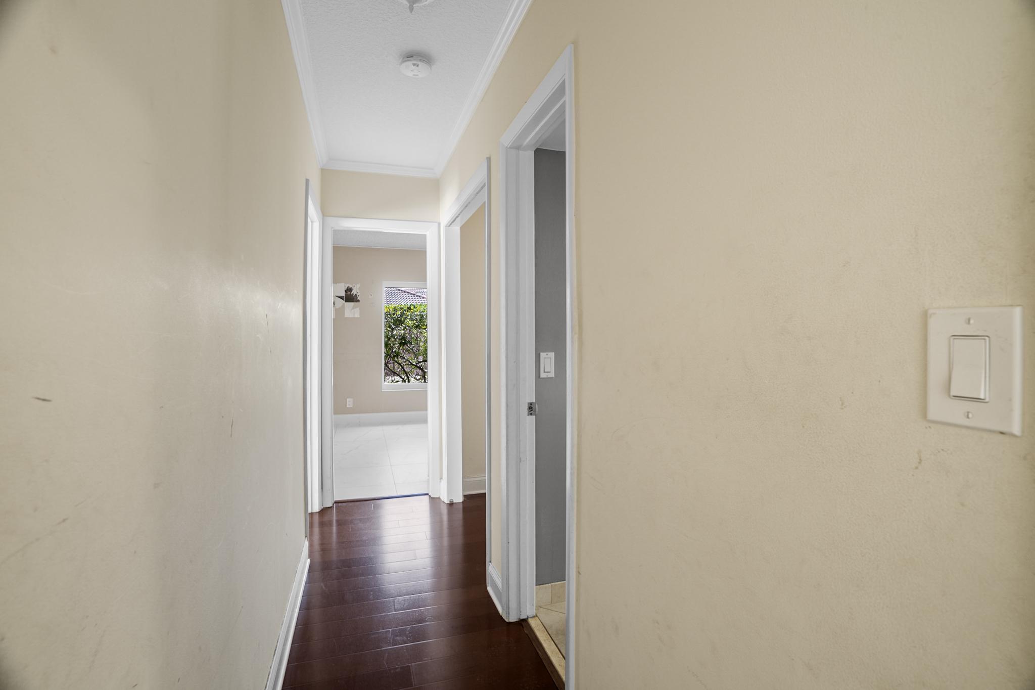 100 Southwest 15th Court Boca Raton, FL 33486 - Photo 16 of 43 Hallway