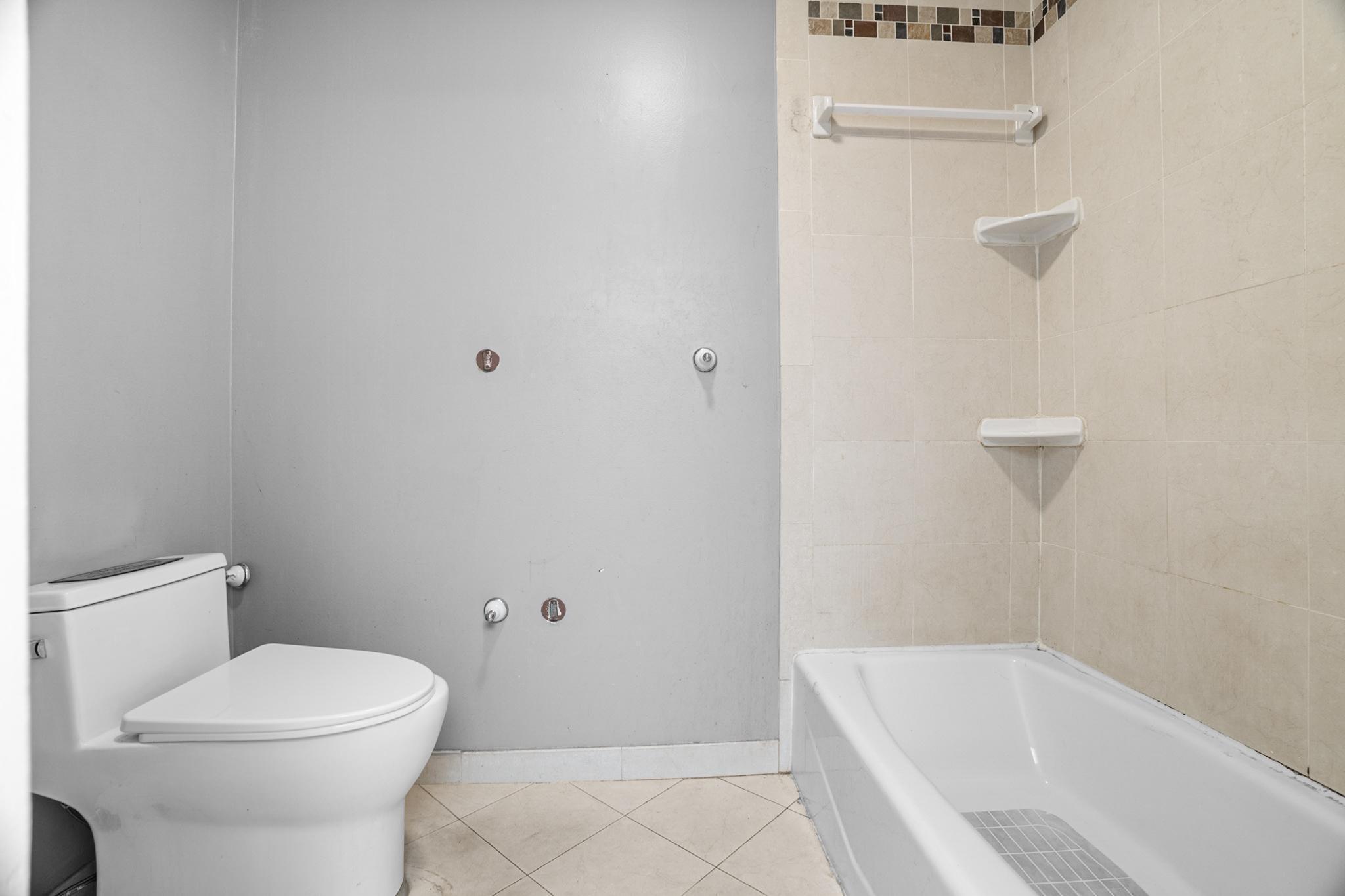 100 Southwest 15th Court Boca Raton, FL 33486 - Photo 18 of 43 Bathroom