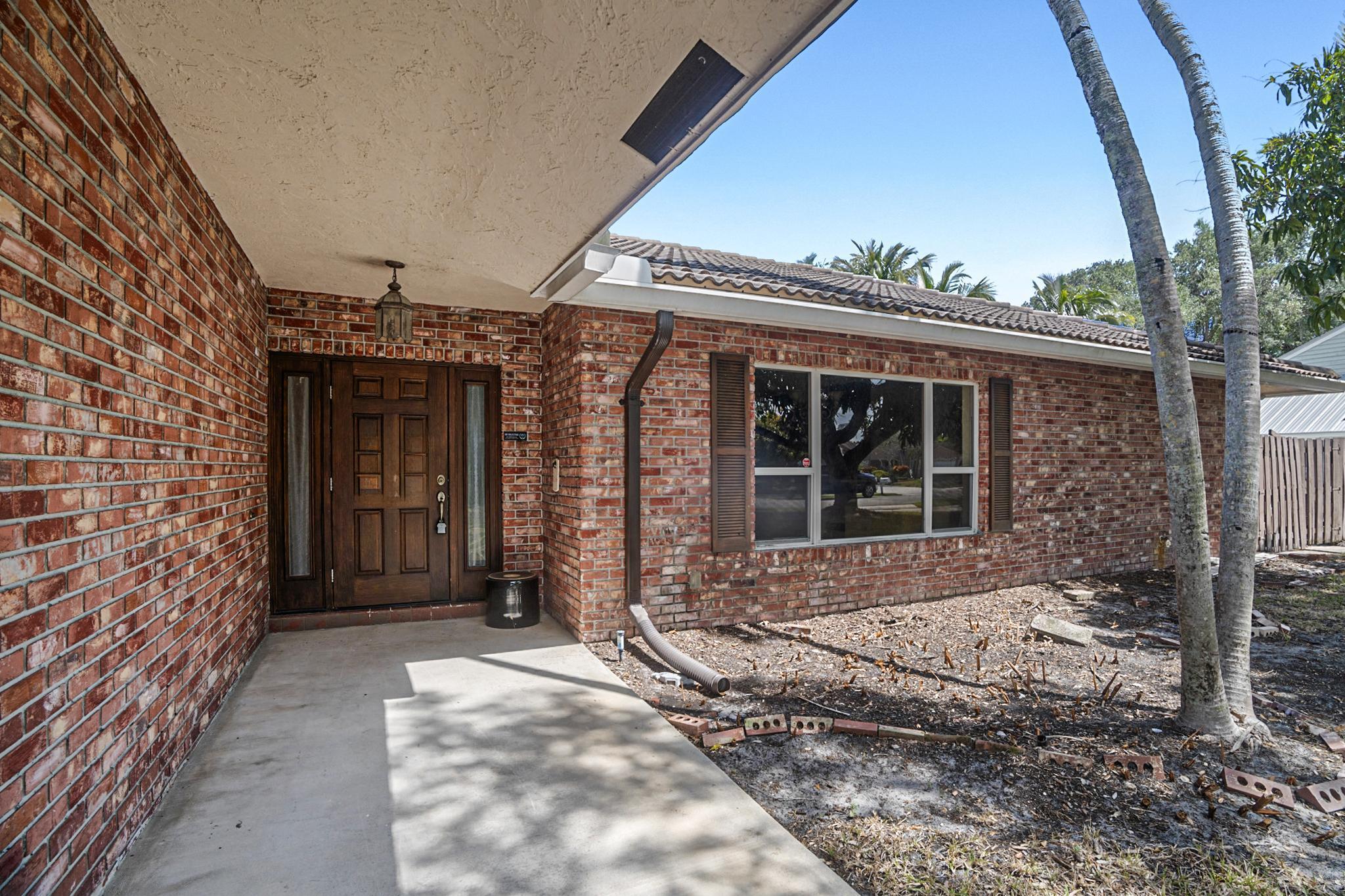 100 Southwest 15th Court Boca Raton, FL 33486 - Photo 4 of 43 Homefront